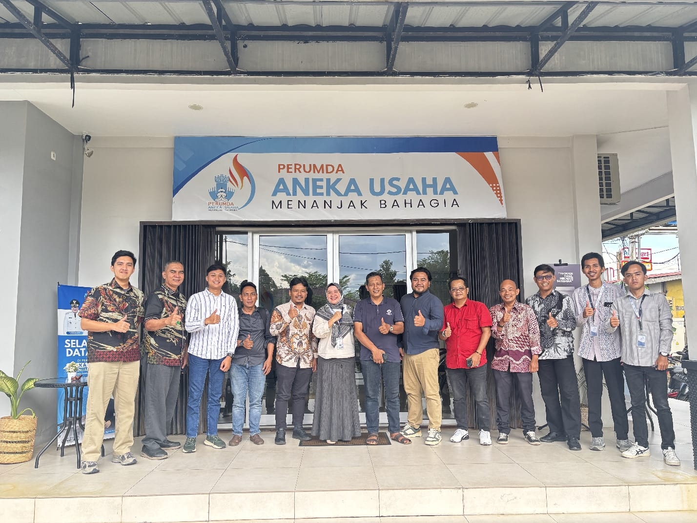 Perumda Aneka Usaha Menanjak Bahagia Jajaki Kerja Sama Digital dengan Intan Pariwara Group dan Gratis Ongkir