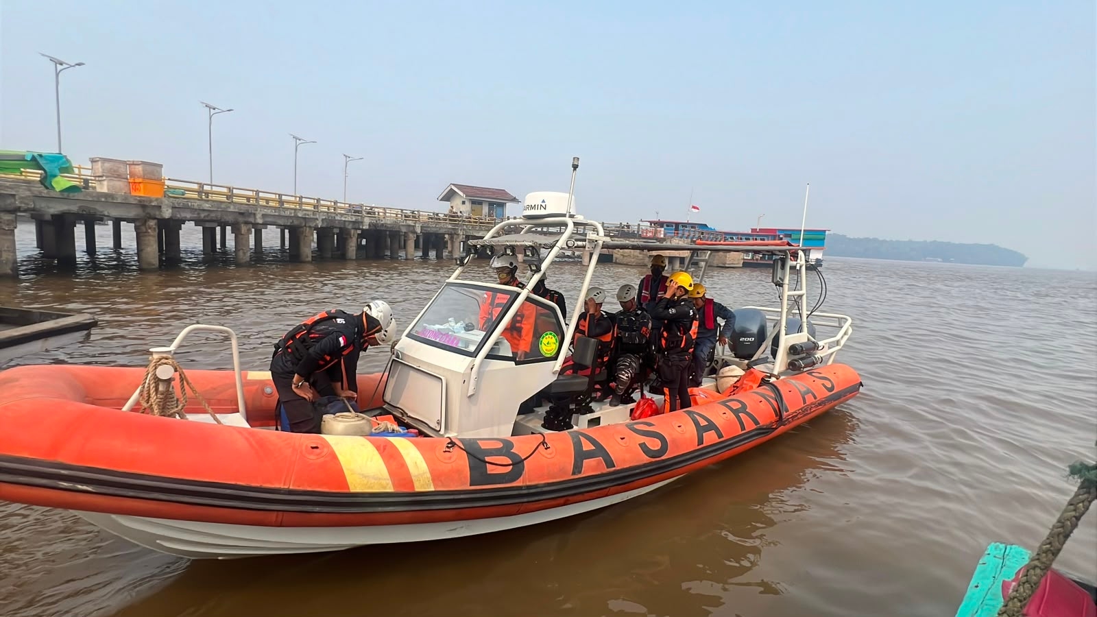 Tim SAR Gabungan Lanjutkan Pencarian ABK TB Rimba Megah XV yang Tenggelam di Perairan Pulau Meledang