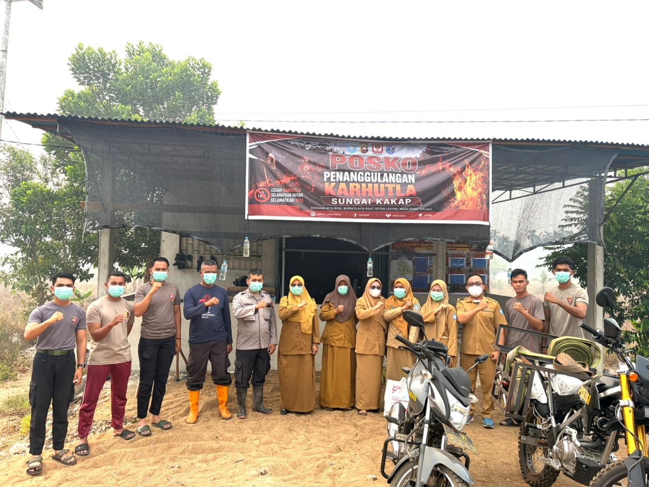 Puskesmas Punggur Pastikan Relawan Karhutla Tetap Sehat di Tengah Kepungan Asap