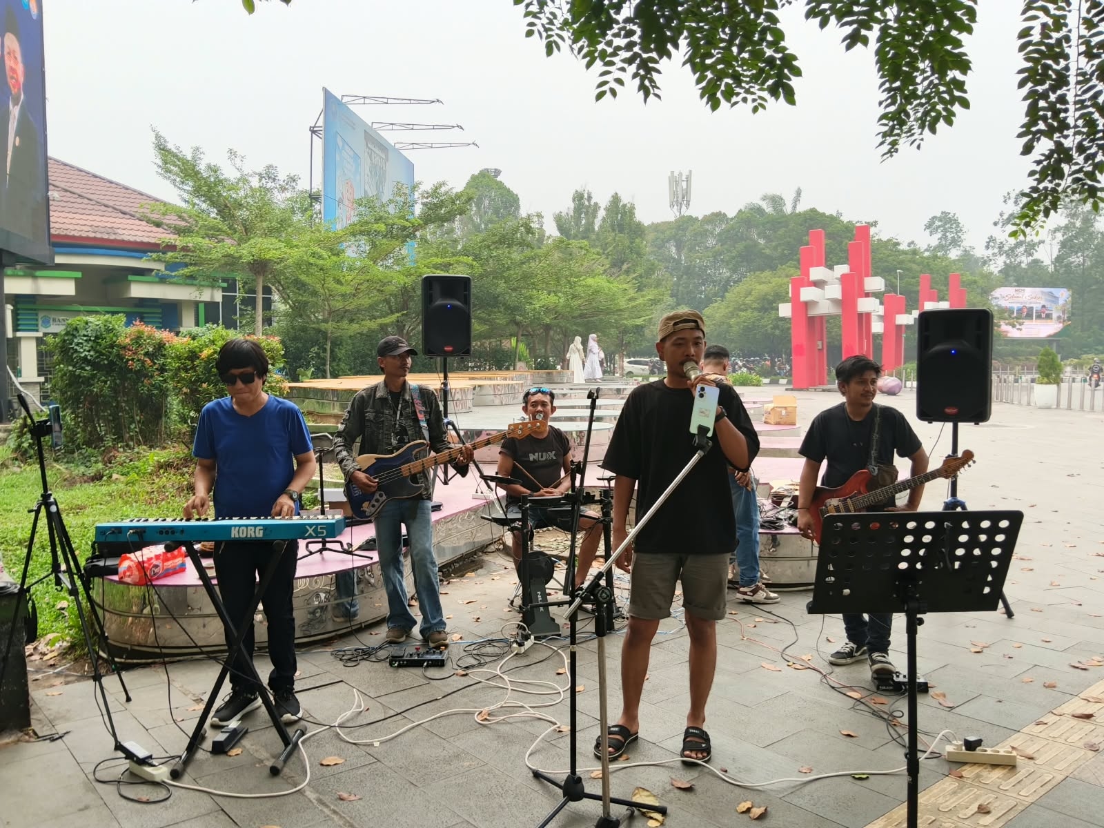 Dompet Umat dan Trust Music Galang Dana untuk Warga Terdampak Karhutla Kalbar