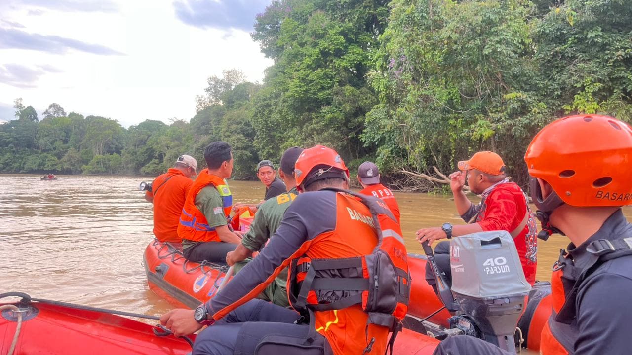 Tim SAR Gabungan Lakukan Pencarian Warga Diduga Tenggelam di Sungai Landak