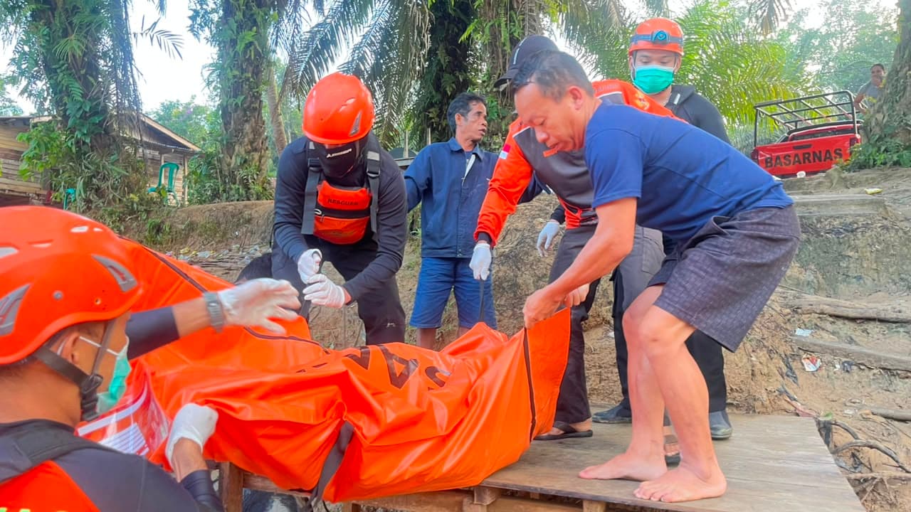 Tim SAR Gabungan Temukan Korban Diduga Tenggelam di Sungai Dusun Nahaya Landak