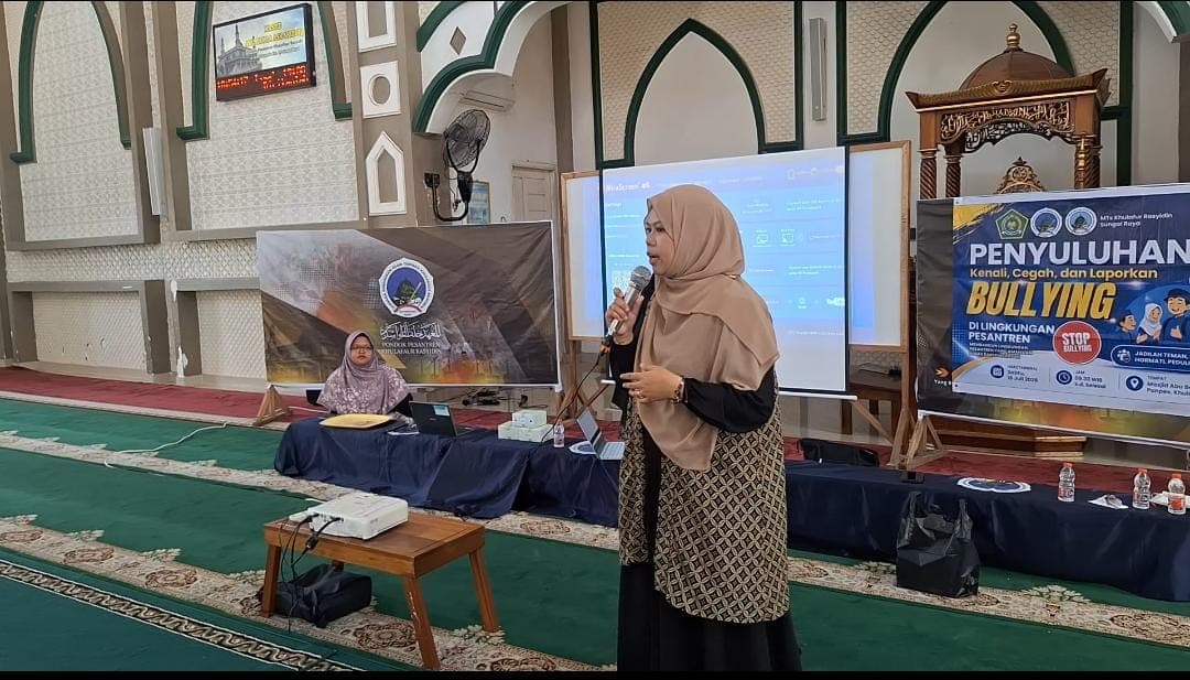 Mts Khulafaur Rasyidin Hadirkan Dosen FH Untan, Bekali 400 santri Edukasi Hukum Pencegahan Bullying