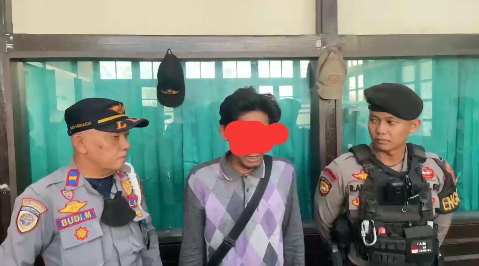 Jukir Liar di Kawasan Bebas Parkir Pontianak Diamankan Bersama Sajam dan Miras