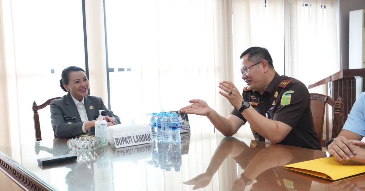 Perkuat Regulasi Daerah, Bupati Karolin Soroti Pentingnya Sinkronisasi Produk Hukum dan Penataan Hukum Adat