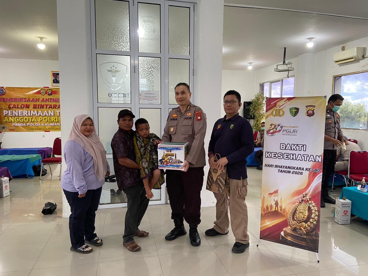 Bakti Kesehatan Hari Bhayangkara Ke-80, Polda Kalbar Layani Sunat Massal bagi Masyarakat