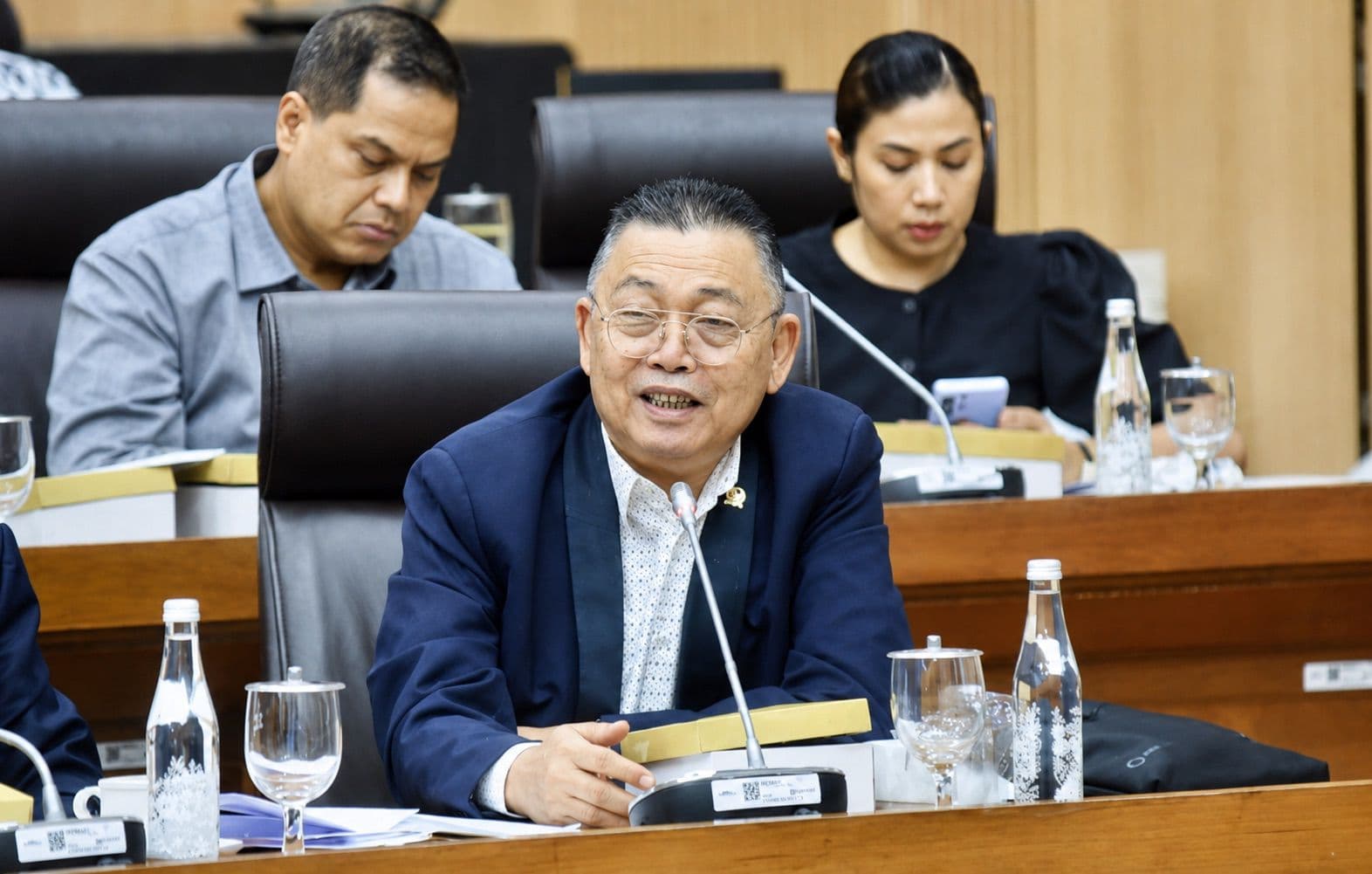 Cornelis Dorong Pemerintah Perkuat Keuangan PLN dan Percepat Program Listrik Desa