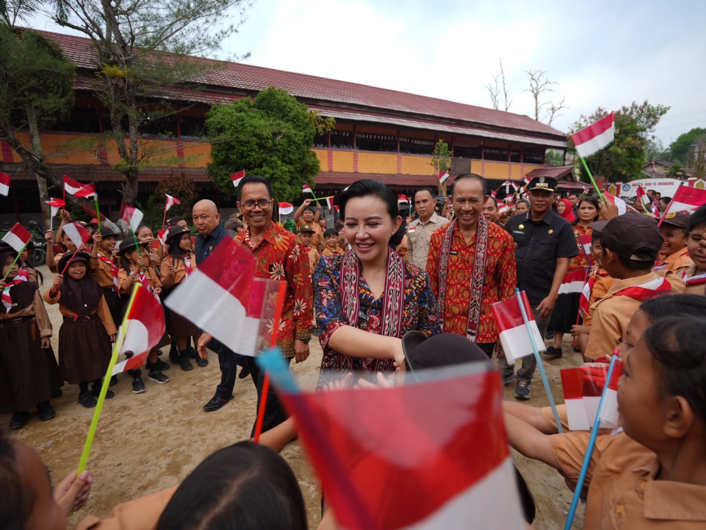 Bupati Karolin Tegaskan Komitmen Pertahankan Guru PPPK: Kalau Dirumahkan, Sekolah Bisa Bubar