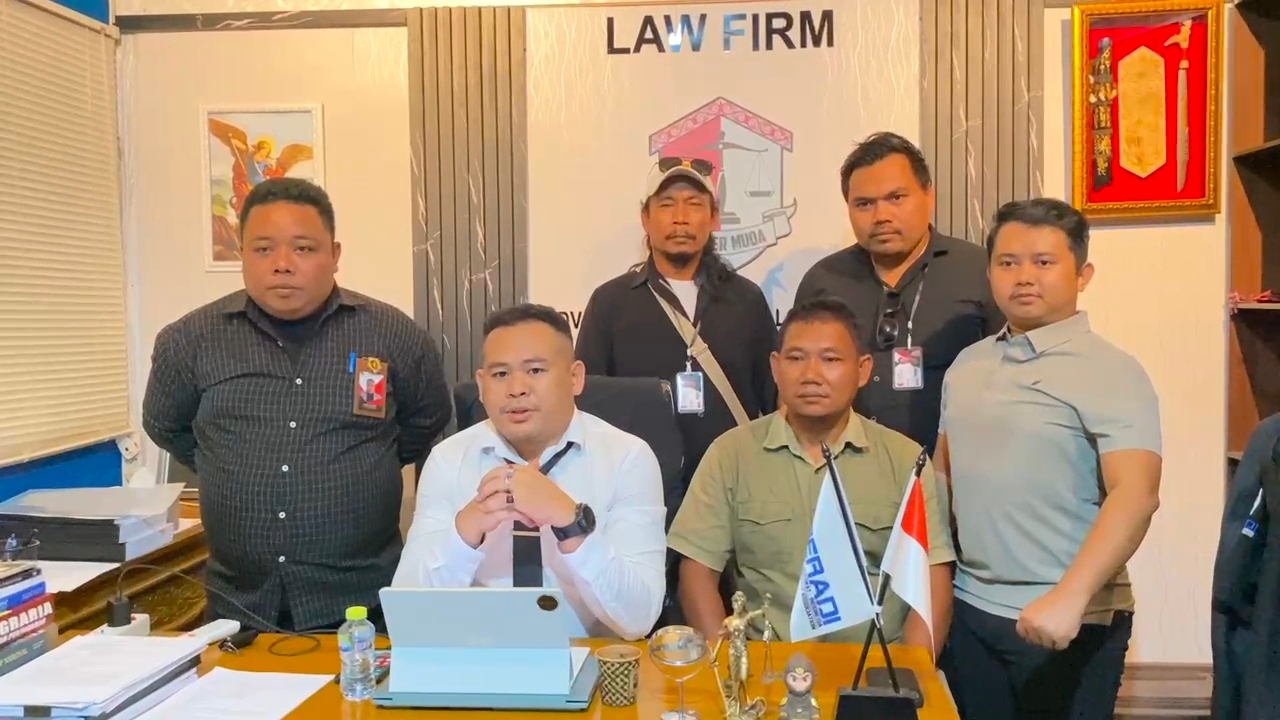 Lawyer Muda Kalbar Dampingi Petani Sawit Kubu Raya Korban Dugaan Penipuan dan Pencemaran Nama Baik