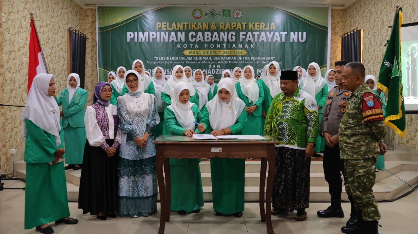 Fatayat NU Kota Pontianak Kukuhkan Pengurus Masa Khidmat 2025-2030