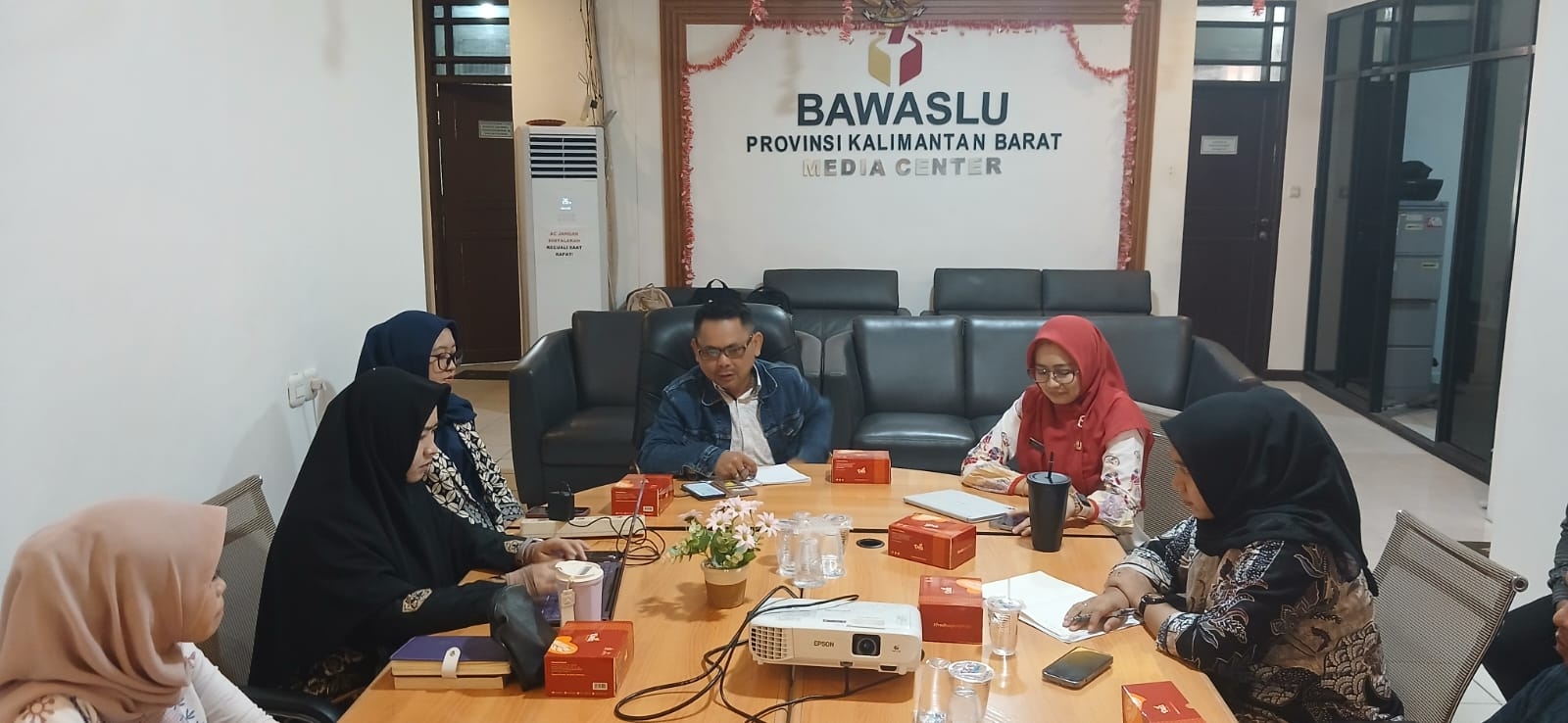 Bawaslu Kalbar Evaluasi Pendidikan Pengawas Partisipatif Bersama Perisai Demokrasi Bangsa
