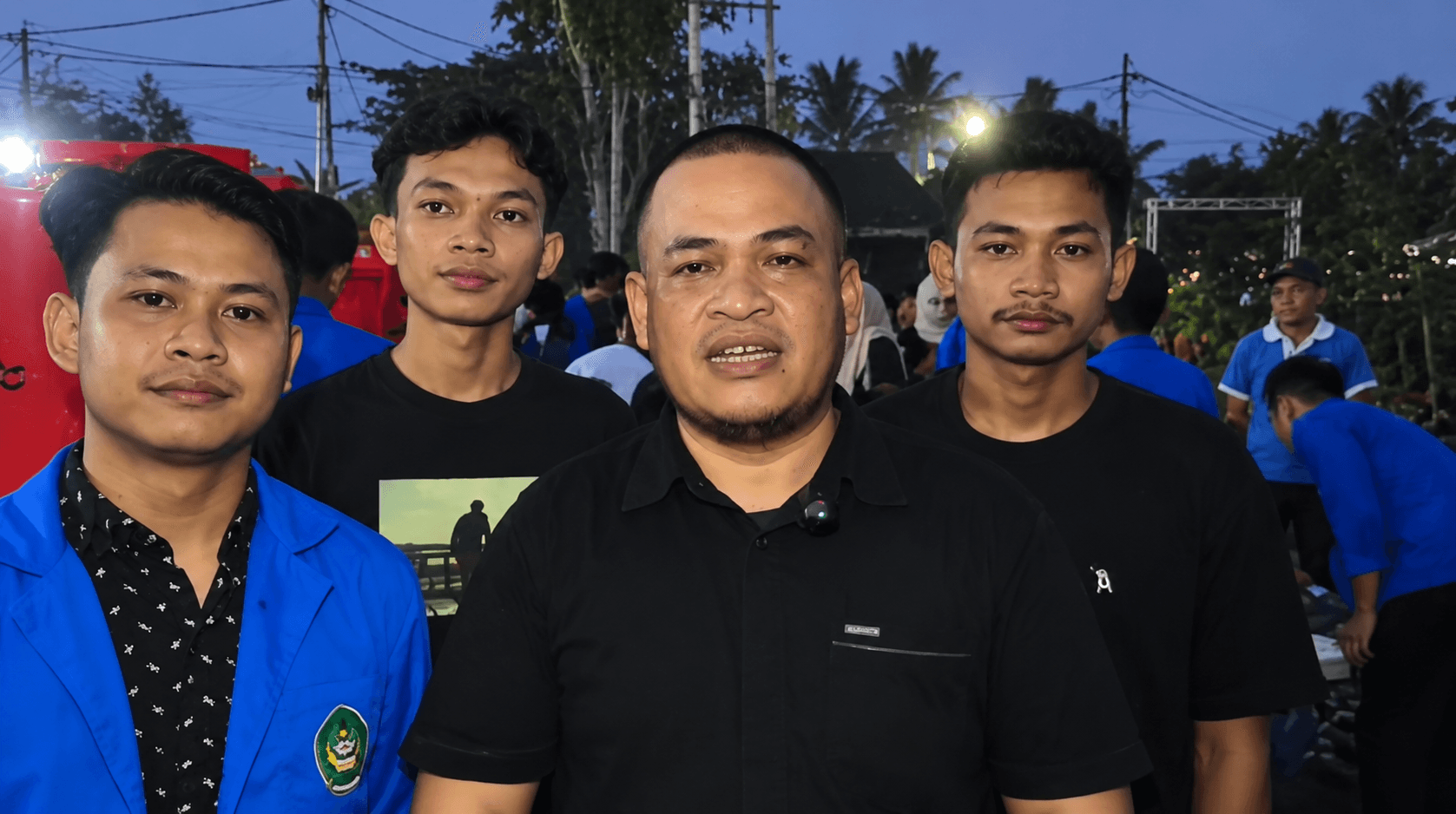PT Jamkrida, Matahari Kalbar dan BEM Seka Bagikan 9.000 Liter Air Bersih Gratis di 6 Kecamatan